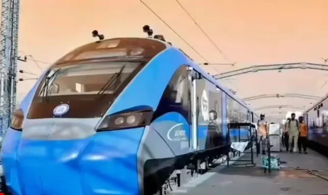 WhatsApp Image 2026-04-12 at 5.04.56 PM